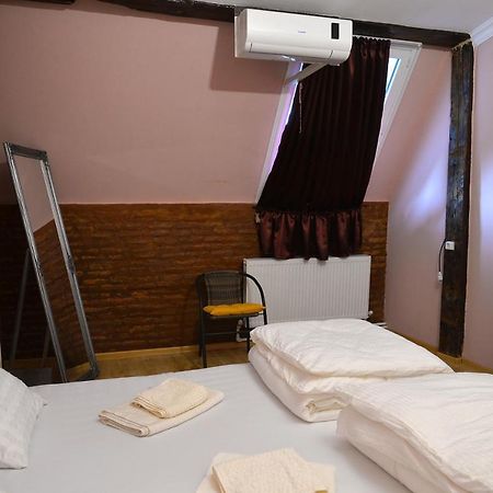 Natia'S Apartment On Dadiani St. تبليسي المظهر الخارجي الصورة