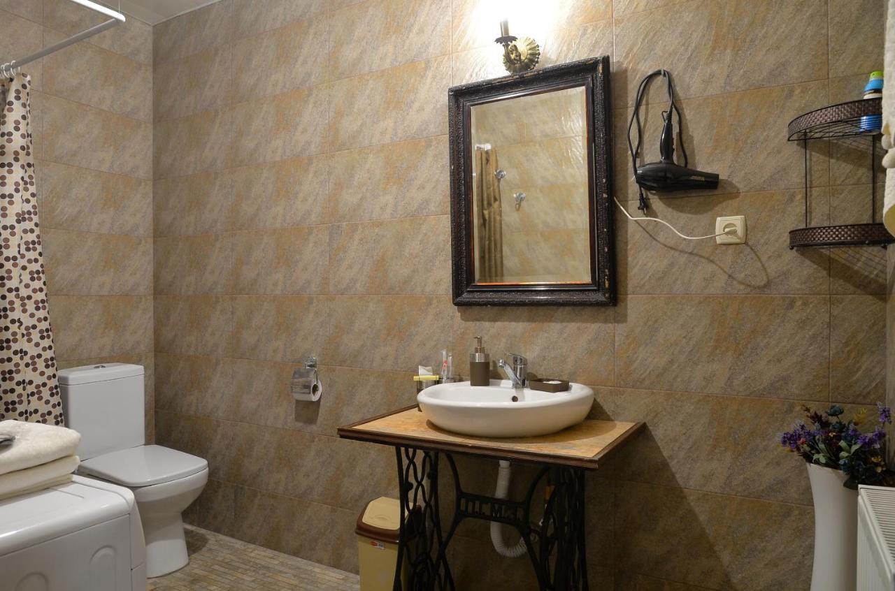 Natia'S Apartment On Dadiani St. تبليسي المظهر الخارجي الصورة